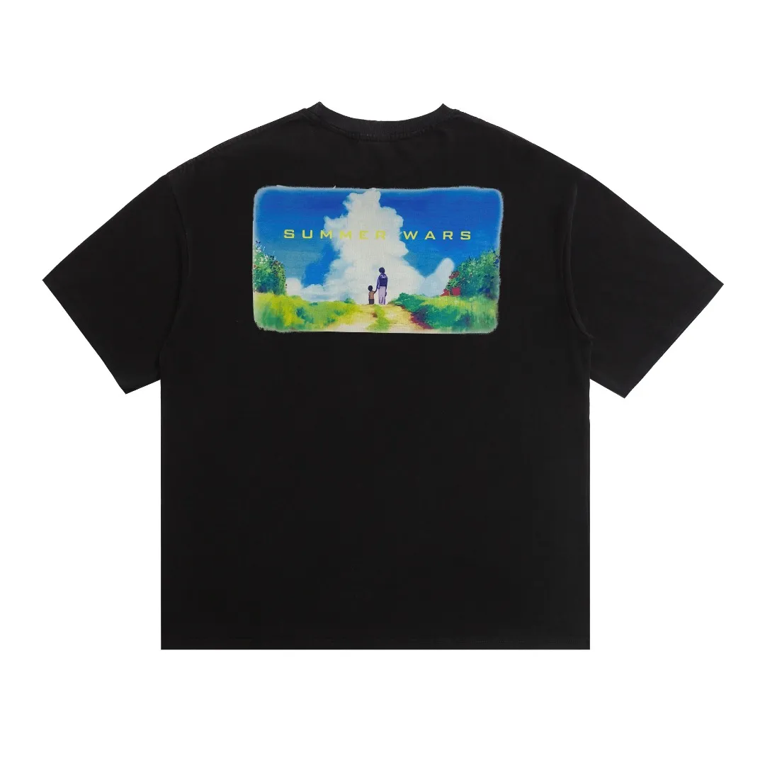 The American fashion Saint Michael Summer Wars x Geek Rules joint model anime printed short-sleeves are digitally sprayed with white ink. The fabric is breathable and the pattern is three-dimensional and clear. Fabric: Double yarn 240g Style number: S823 Size: S-M-L-XL Color: Black-off-white Price: Black P118, off-white P110